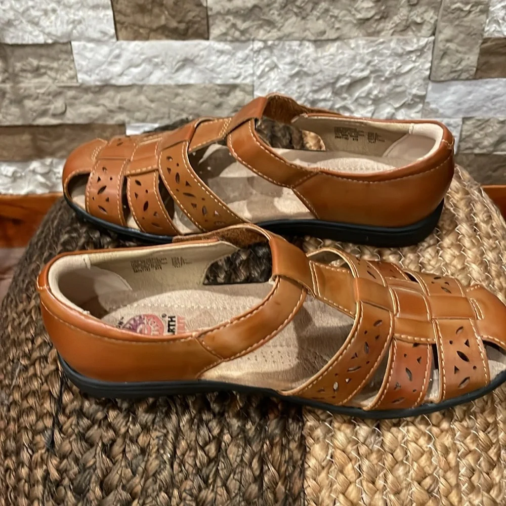 EARTH SPIRIT GELRON Women's Tan Sandals Sz 8 - Picture 5 of 11
